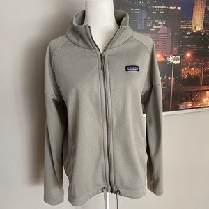 Patagonia - NWOT Quiet Ride Fleece